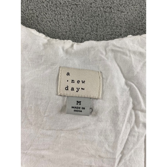 A New Day Womens White Square Neck Bubble Hem Tank Top Sleeveless Size M - Picture 2 of 11